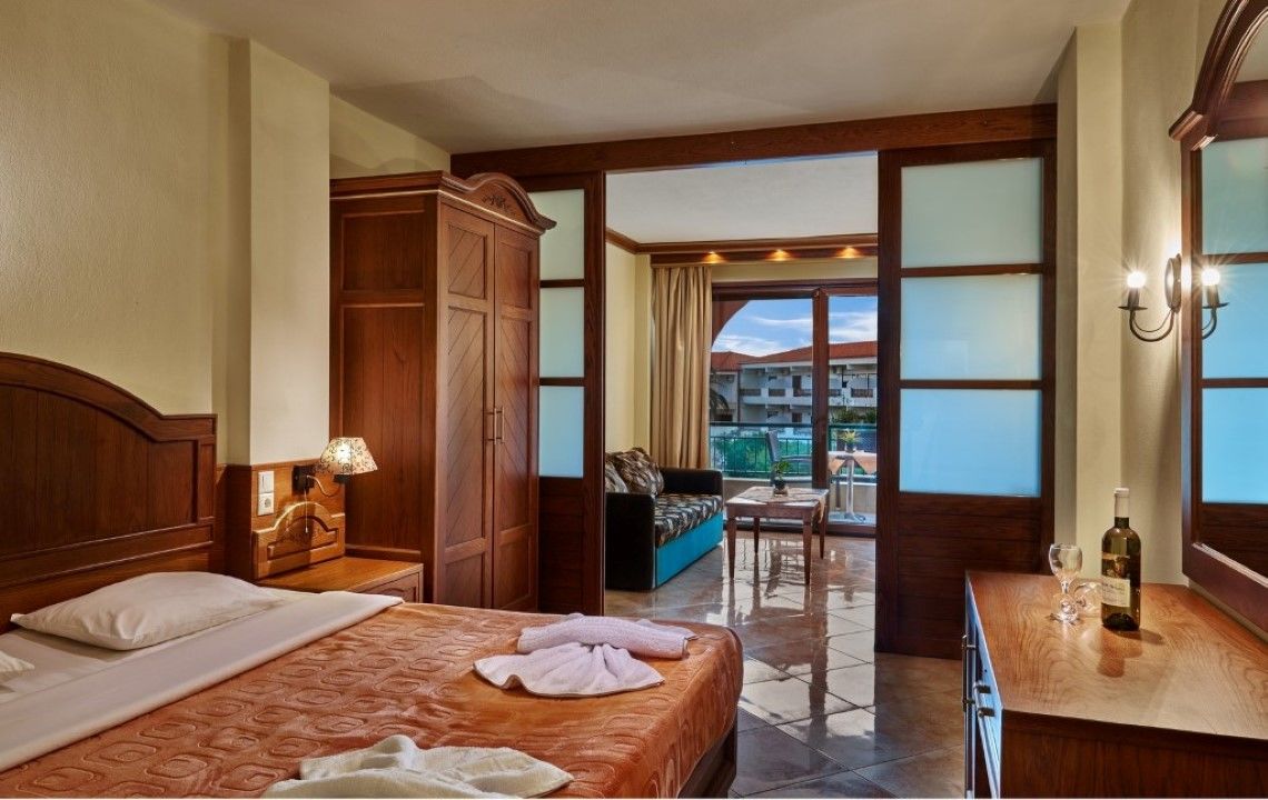 Toroni Blue Sea Hotel Экстерьер фото
