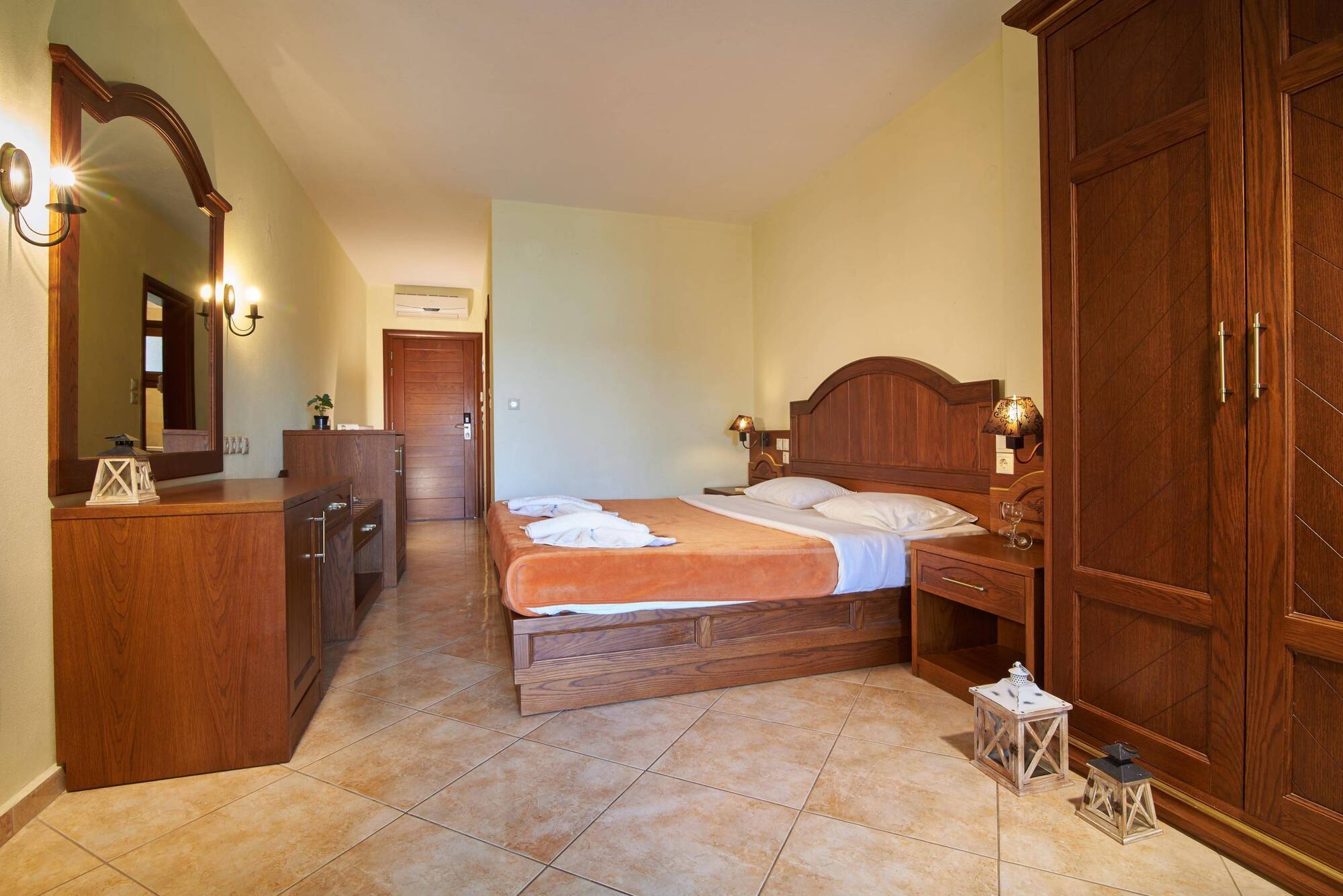 Toroni Blue Sea Hotel Экстерьер фото